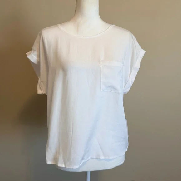 NWT SIX/FIFTY kaitlin button-back short sleeve top in white size medium women's - Picture 9 of 12